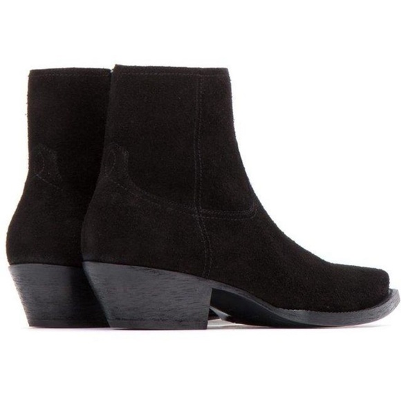 Saint Laurent Lukas boot. Size 36.5 euro 6.5 USA
LIKE NEW- worn one time. - Picture 14 of 14